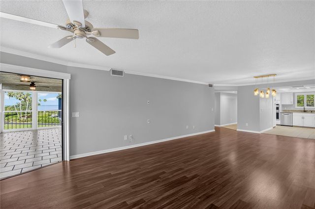 502 S FLORIDA AVENUE 124, Tarpon Springs, FL 34689