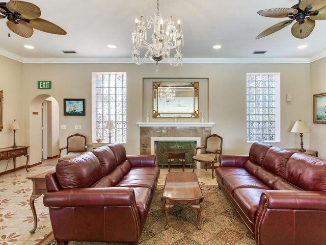 502 S FLORIDA AVENUE 124, Tarpon Springs, FL 34689