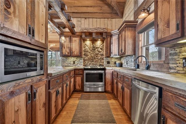 249 Settlement Road, Epworth, GA 30541