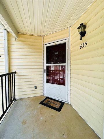 635 Windchase Lane, Stone Mountain, GA 30083