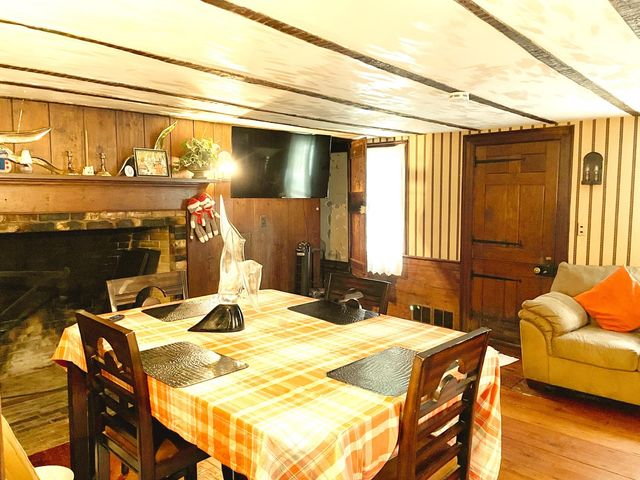 380, Dix Hills, NY 11746