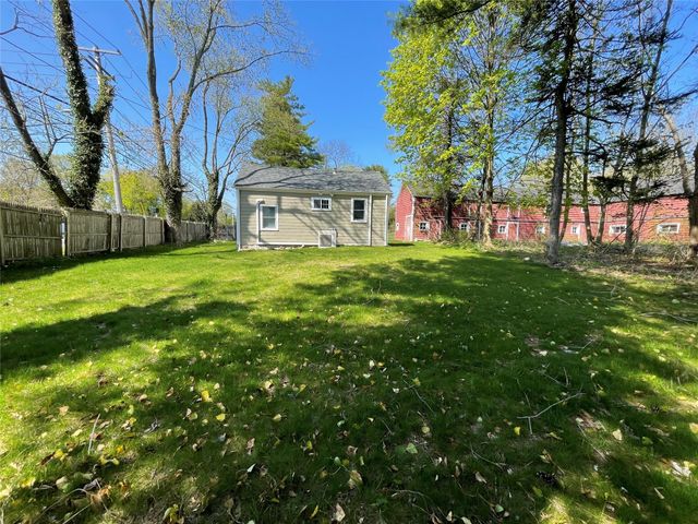 380, Dix Hills, NY 11746