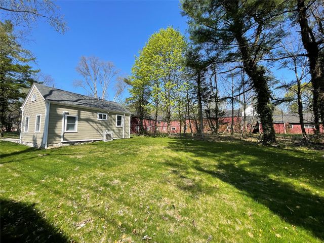 380, Dix Hills, NY 11746