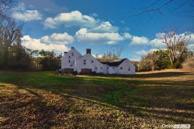 380, Dix Hills, NY 11746