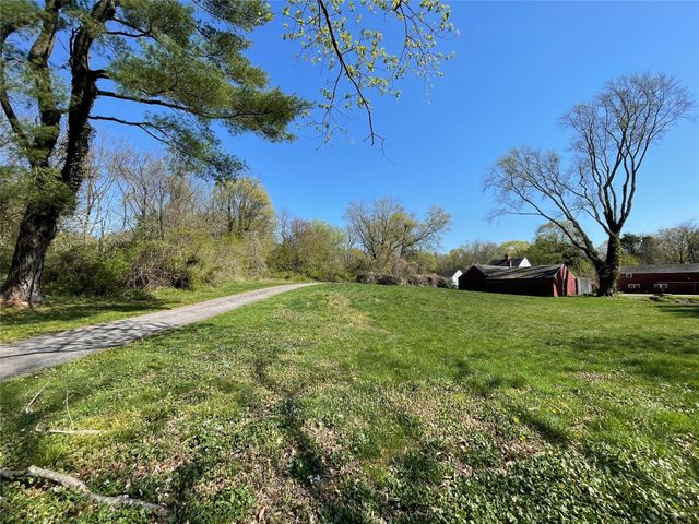 380, Dix Hills, NY 11746
