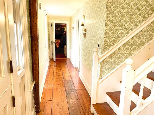 380, Dix Hills, NY 11746
