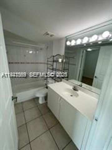 2475 NW 16th St Rd 611, Miami, FL 33125