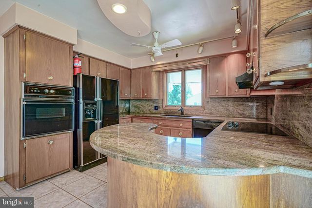 197 PARK AVE, Hammonton, NJ 08037