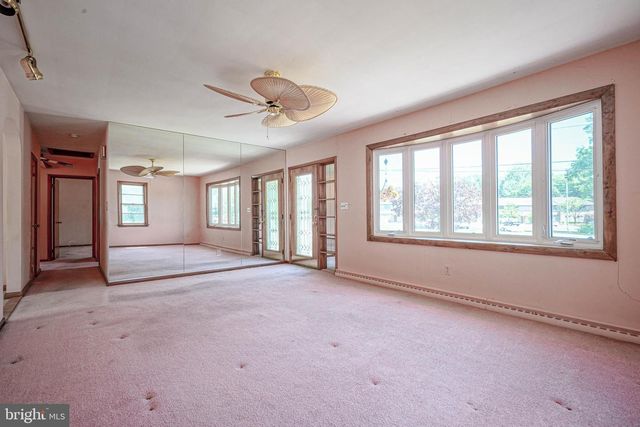 197 PARK AVE, Hammonton, NJ 08037
