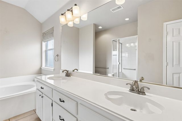1549 Waterford Drive, Lewisville, TX 75077