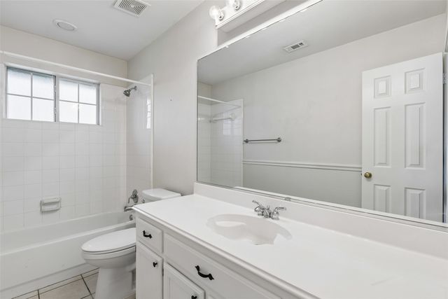 1549 Waterford Drive, Lewisville, TX 75077