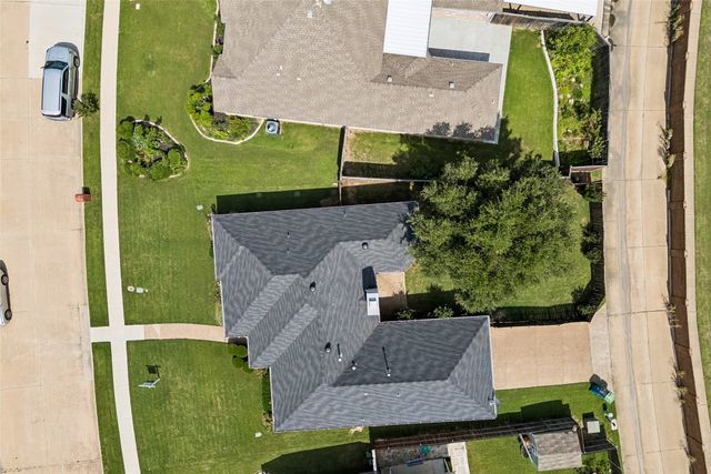 1549 Waterford Drive, Lewisville, TX 75077