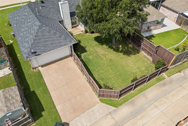 1549 Waterford Drive, Lewisville, TX 75077