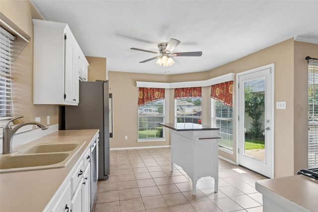 1549 Waterford Drive, Lewisville, TX 75077
