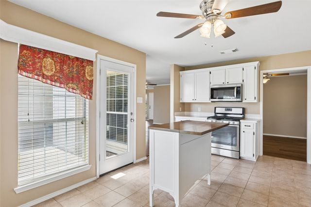 1549 Waterford Drive, Lewisville, TX 75077