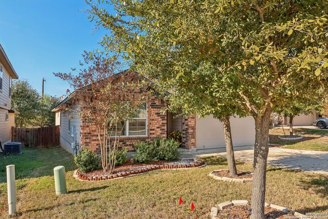1413 Slate Cyn, San Antonio, TX 78245