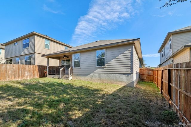 1413 Slate Cyn, San Antonio, TX 78245
