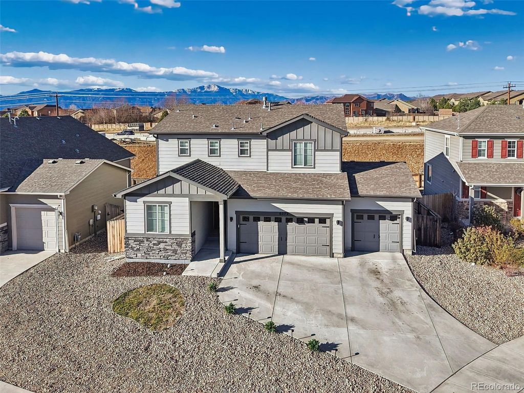 6272 Anders Ridge Lane, Colorado Springs, CO 80927