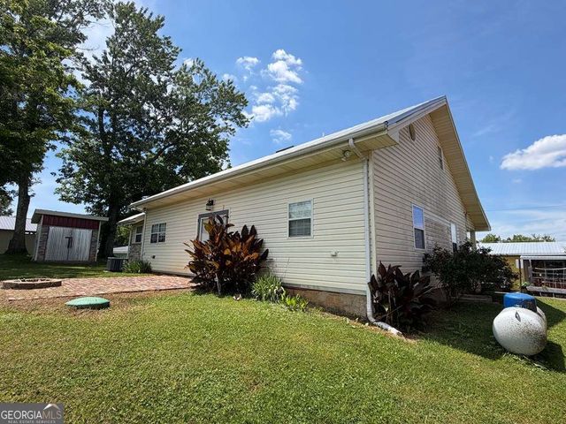 17 Town Square Road, Morganton, GA 30560