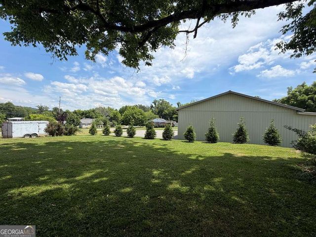 17 Town Square Road, Morganton, GA 30560