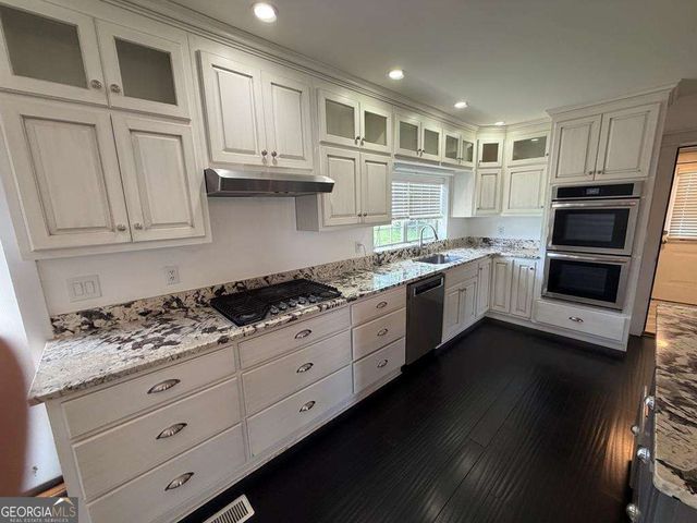 17 Town Square Road, Morganton, GA 30560