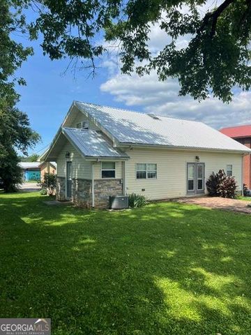 17 Town Square Road, Morganton, GA 30560