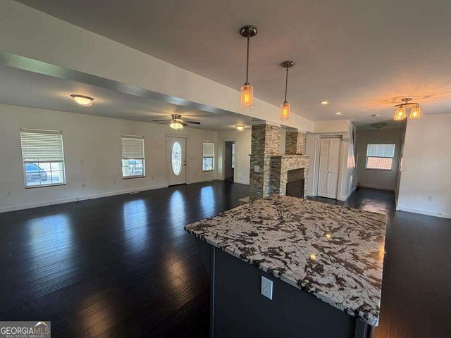 17 Town Square Road, Morganton, GA 30560