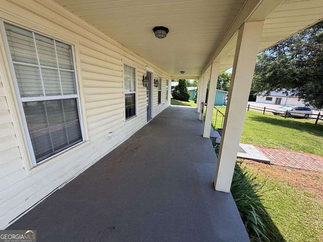 17 Town Square Road, Morganton, GA 30560