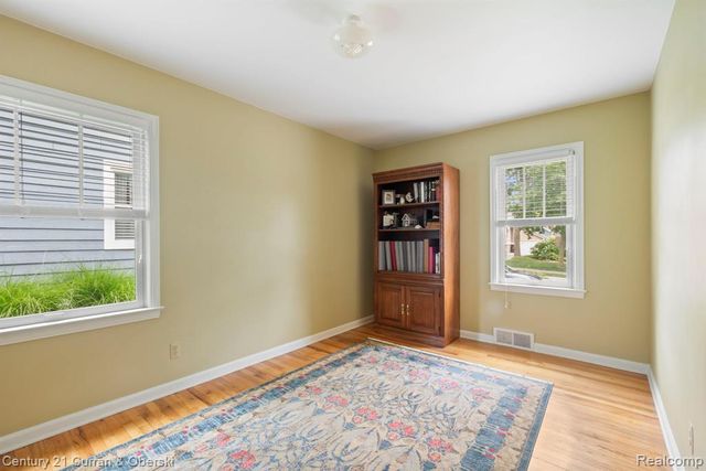 551 N Evergreen Street, Plymouth, MI 48170