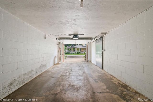 551 N Evergreen Street, Plymouth, MI 48170