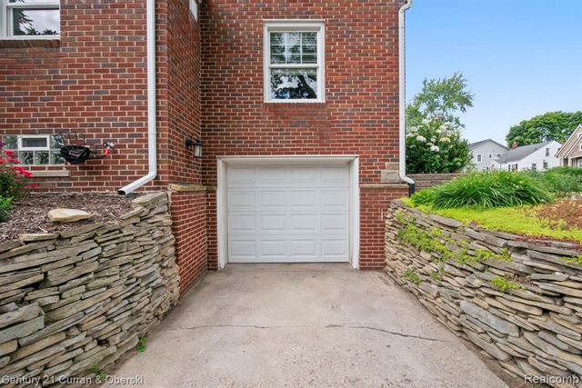 551 N Evergreen Street, Plymouth, MI 48170