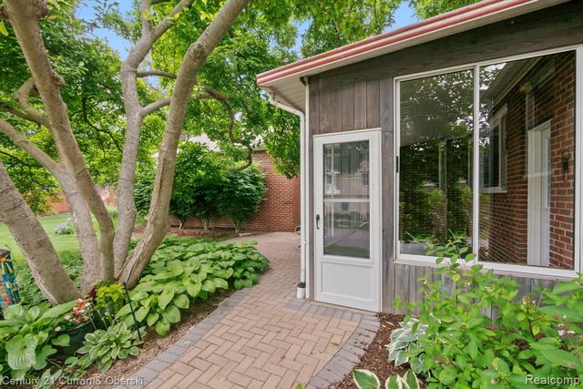 551 N Evergreen Street, Plymouth, MI 48170