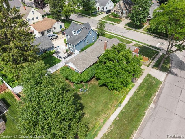551 N Evergreen Street, Plymouth, MI 48170