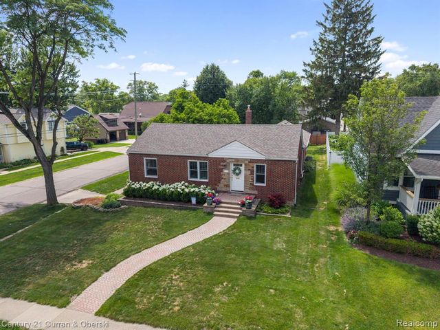 551 N Evergreen Street, Plymouth, MI 48170