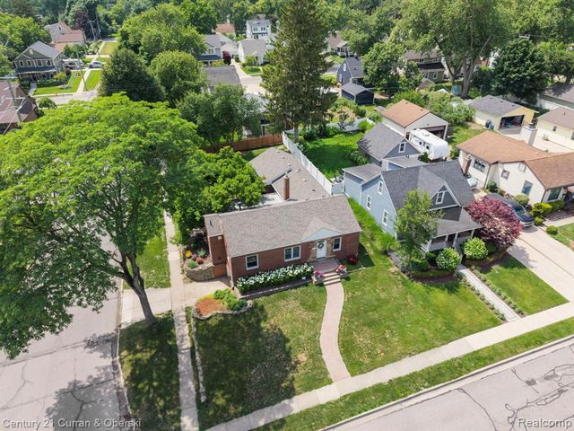 551 N Evergreen Street, Plymouth, MI 48170