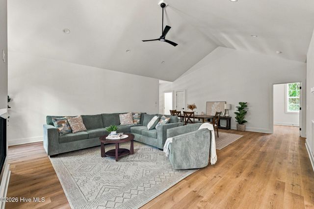 912 Thrush Drive, Vass, NC 28394