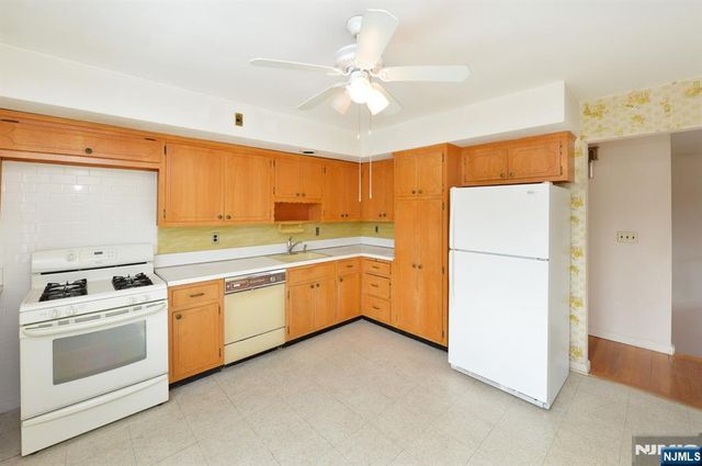 130 Washington Avenue, New Milford, NJ 07646