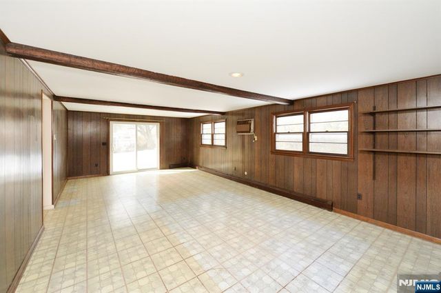 130 Washington Avenue, New Milford, NJ 07646