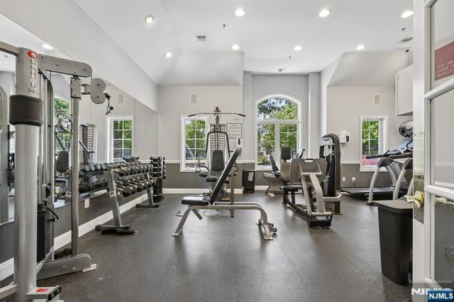 22 Devonshire Drive 128, Clifton, NJ 07013