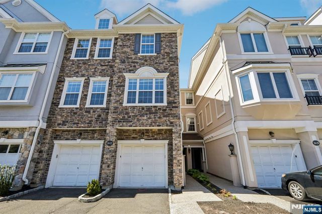 22 Devonshire Drive 128, Clifton, NJ 07013