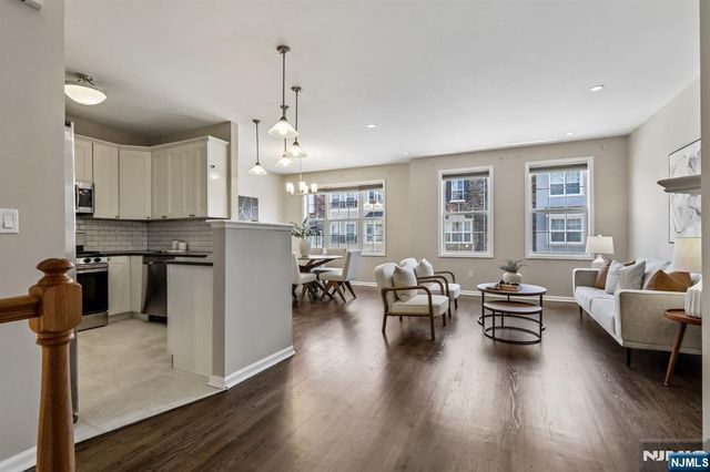 22 Devonshire Drive 128, Clifton, NJ 07013