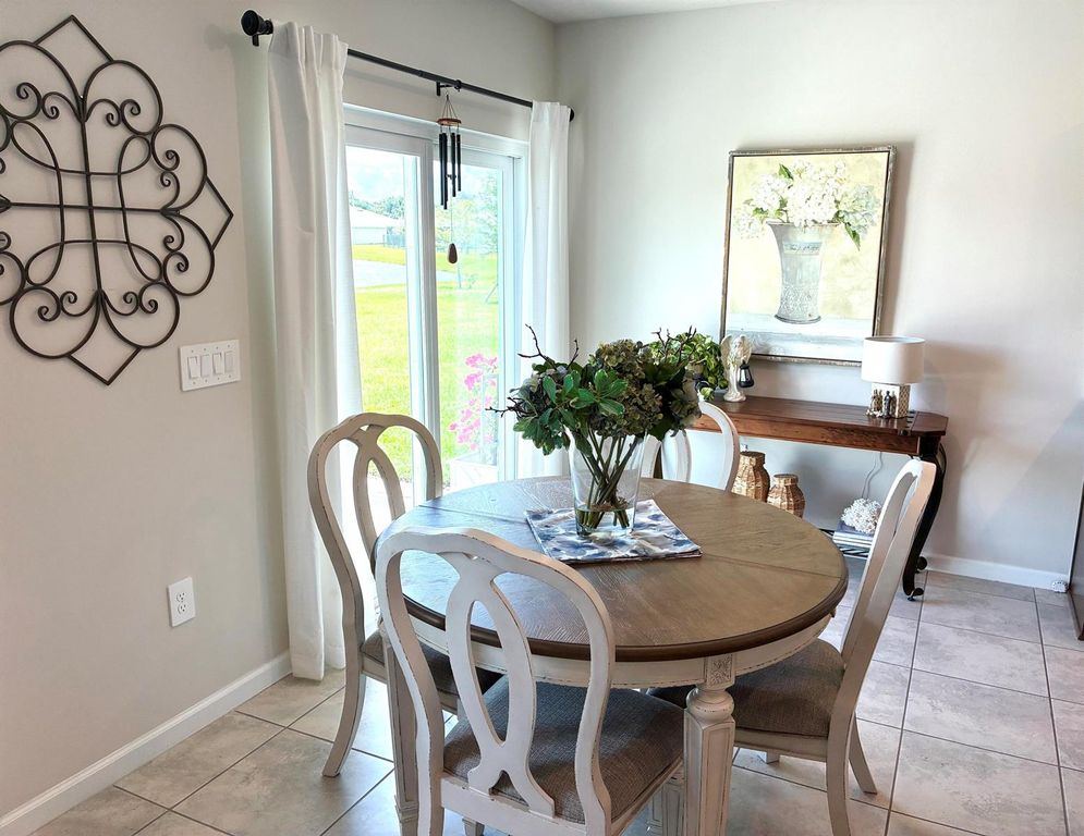 Image 11 of property listing at 437 Acai Lane, Fort Pierce, FL 34981