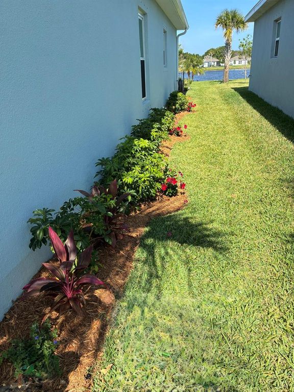 Image 20 of property listing at 437 Acai Lane, Fort Pierce, FL 34981