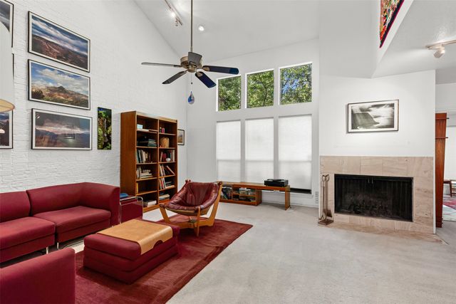 715 Oakwood Trail, Fort Worth, TX 76112