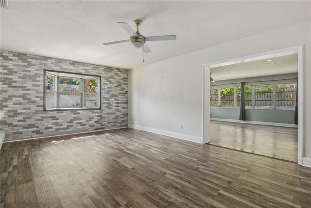 1120 W MAGNOLIA STREET, Clermont, FL 34711