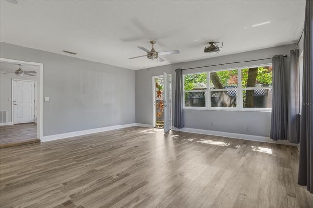 1120 W MAGNOLIA STREET, Clermont, FL 34711