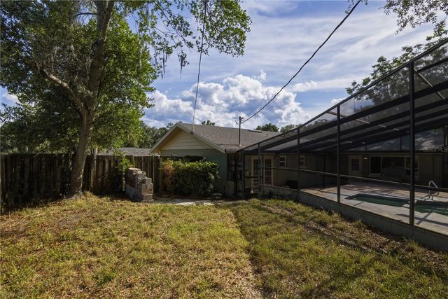 1120 W MAGNOLIA STREET, Clermont, FL 34711