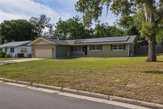 1120 W MAGNOLIA STREET, Clermont, FL 34711