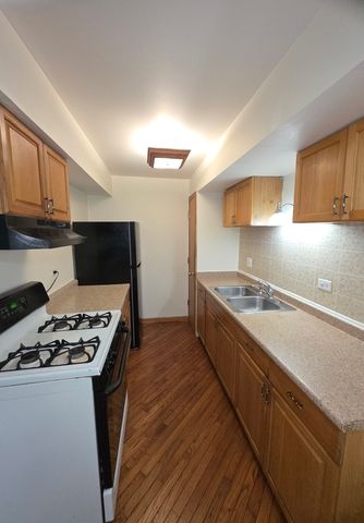 1045 Higgins Quarters Drive 4-101, Hoffman Estates, IL 60169