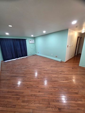 1045 Higgins Quarters Drive 4-101, Hoffman Estates, IL 60169